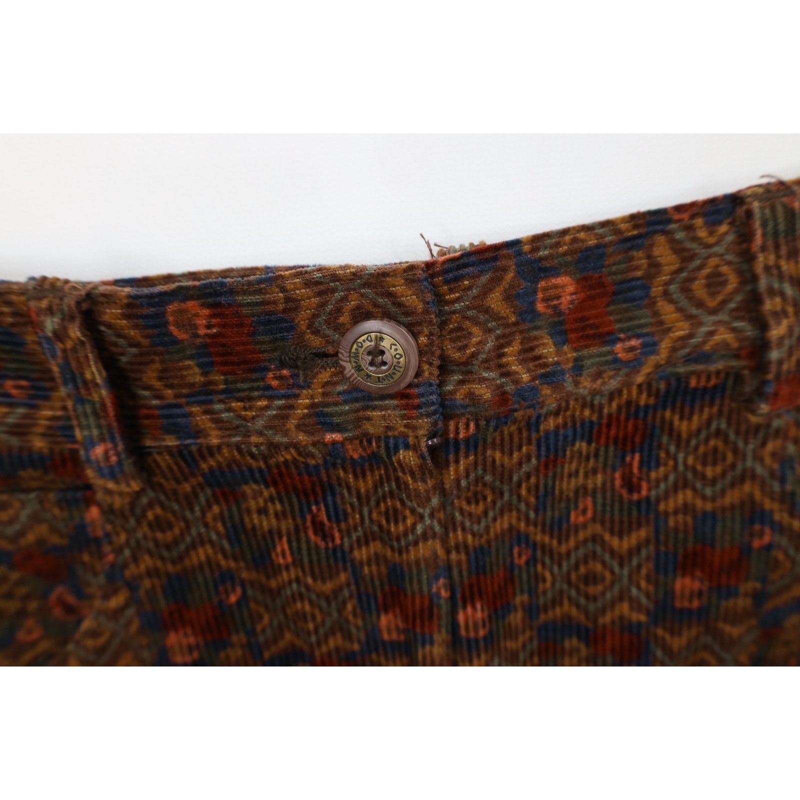 Vintage Vintage 90s Streetwear Rainbow Paisley Corduroy Skirt Size 26" / US 2 / IT 38 - 7 Thumbnail