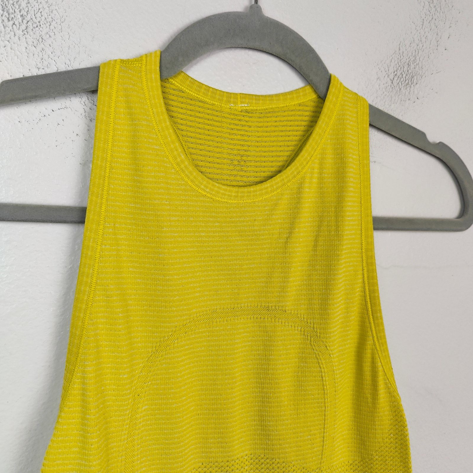 Lululemon Lululemon Swiftly Tech Racerback Tank Top Womens 4 Soliel Size S / US 4 / IT 40 - 2 Thumbnail