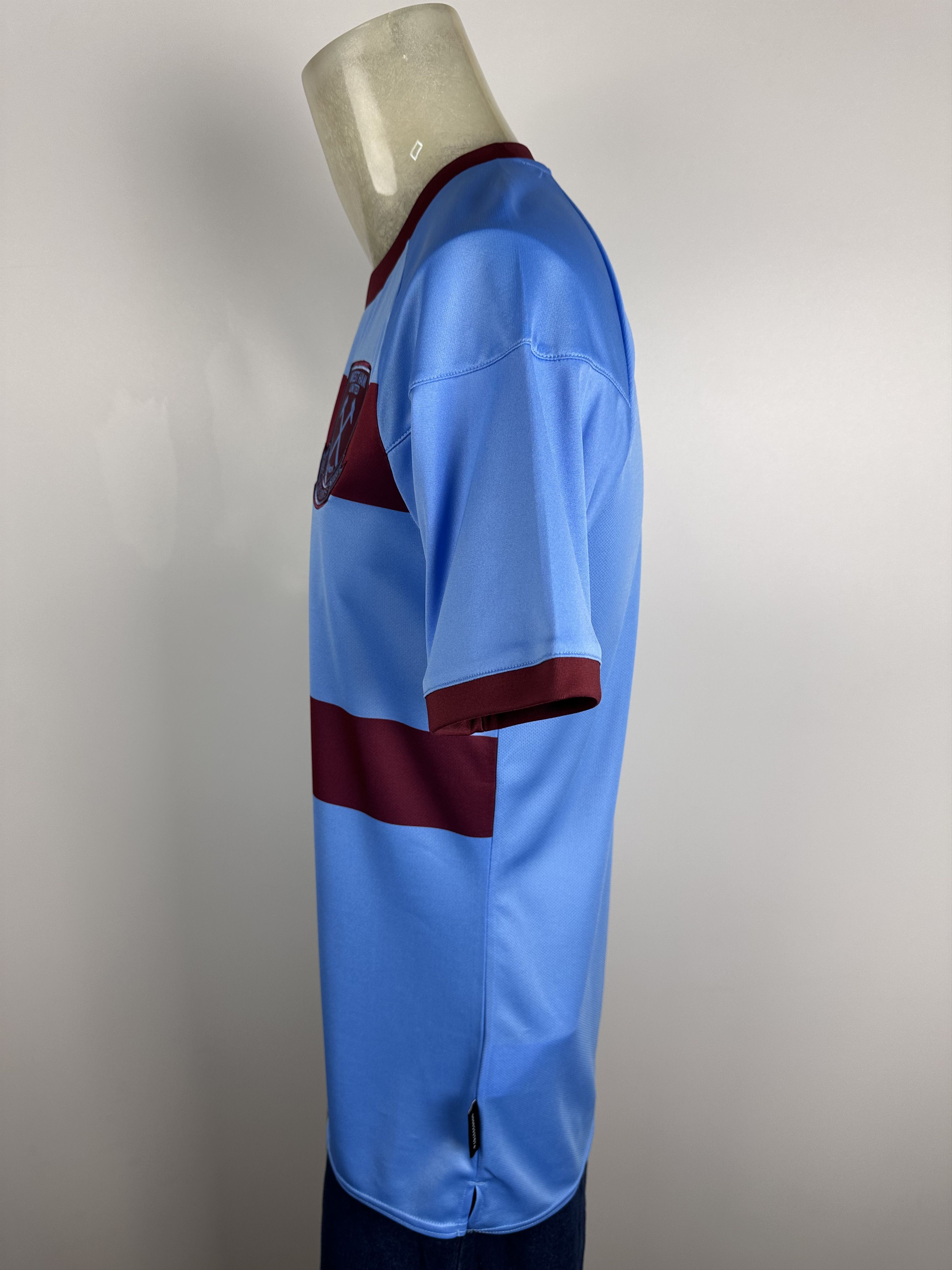Umbro West Ham United 2020 2021 Football Shirt Soccer Jersey Umbro Size US M / EU 48-50 / 2 - 6 Thumbnail