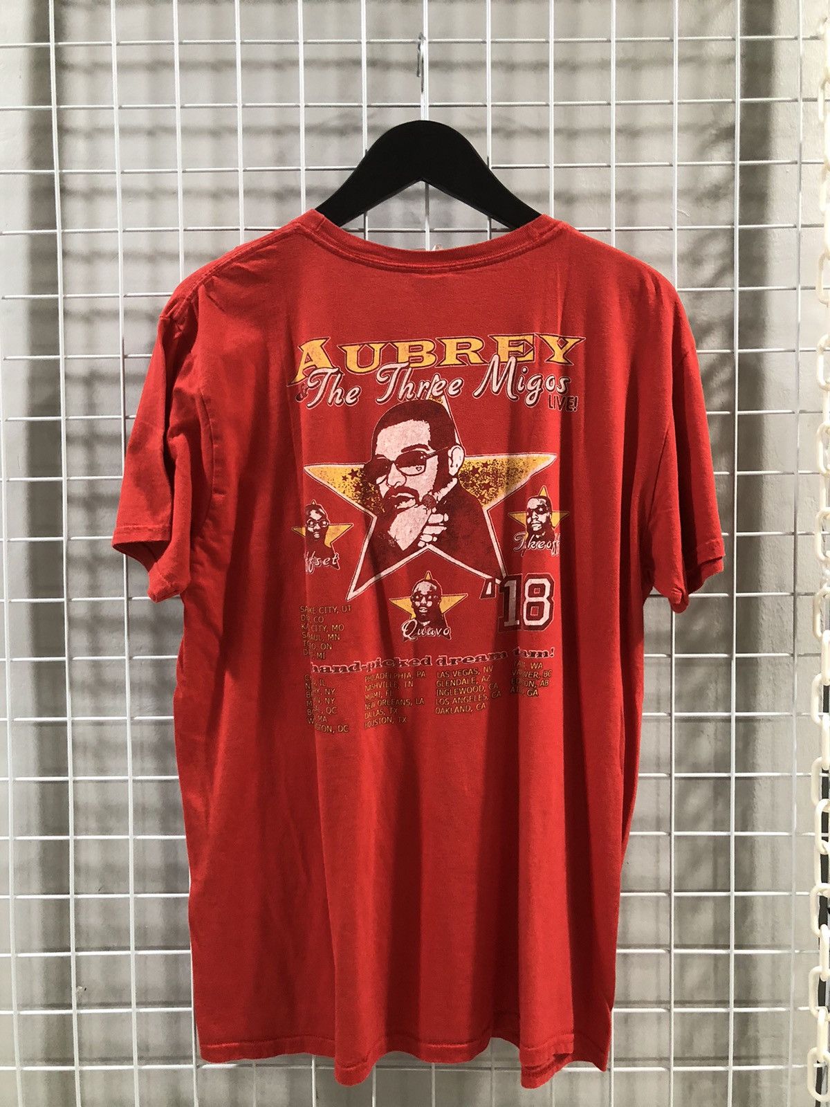 Band Tees × Rap Tees DRAKE & THE THREE MIGOS AUBREY TOUR 2018 TEE Size US L / EU 52-54 / 3 - 4 Thumbnail