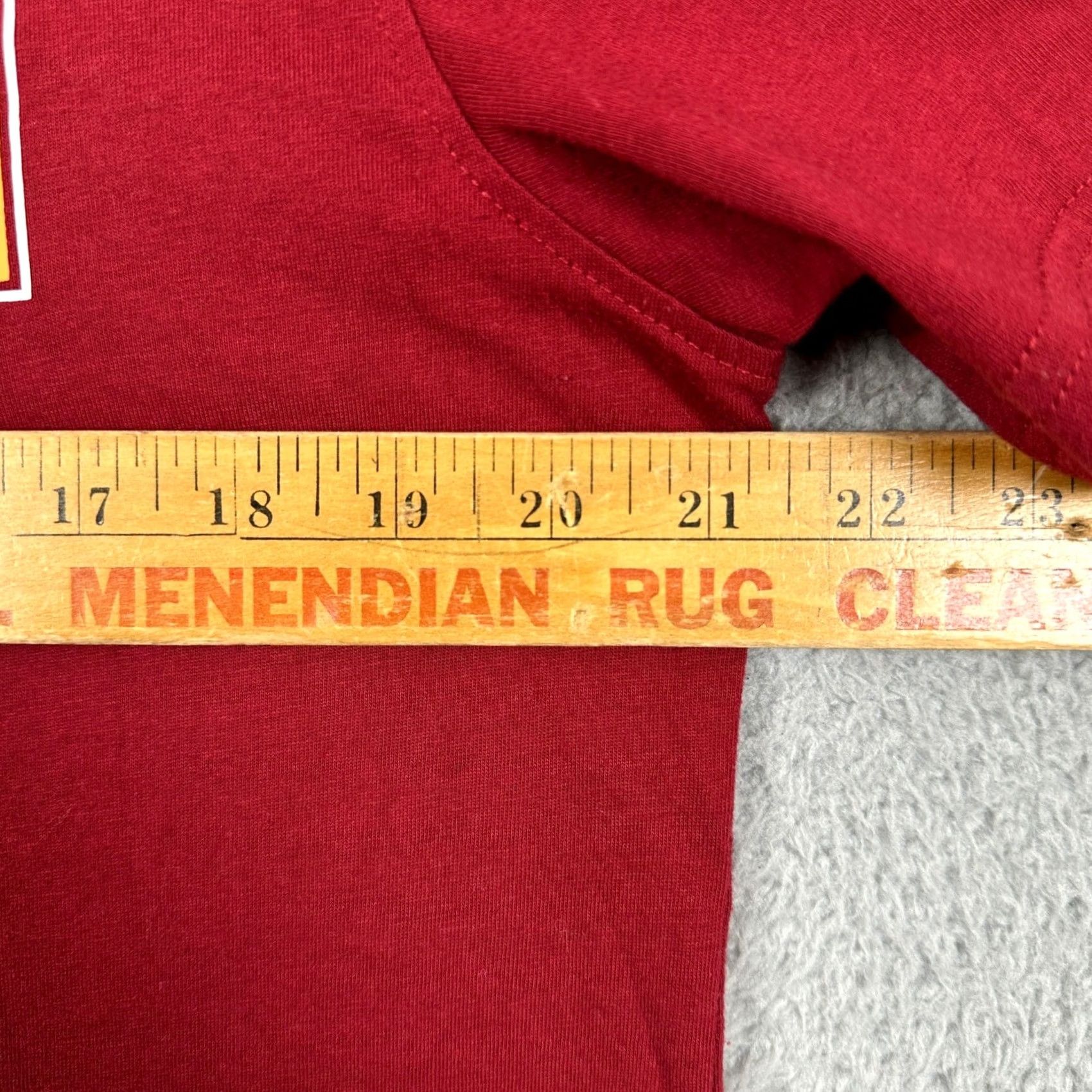 NFL Washington Commanders Football Tee Mens Medium Red Graphic Crewneck NFL Size US M / EU 48-50 / 2 - 5 Thumbnail