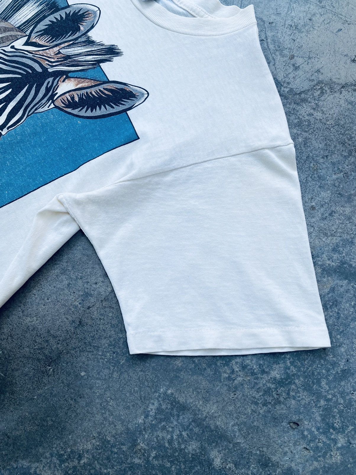 Vintage Vintage 90s Equus Burchelli Zebra Art Tees Size US L / EU 52-54 / 3 - 14 Thumbnail