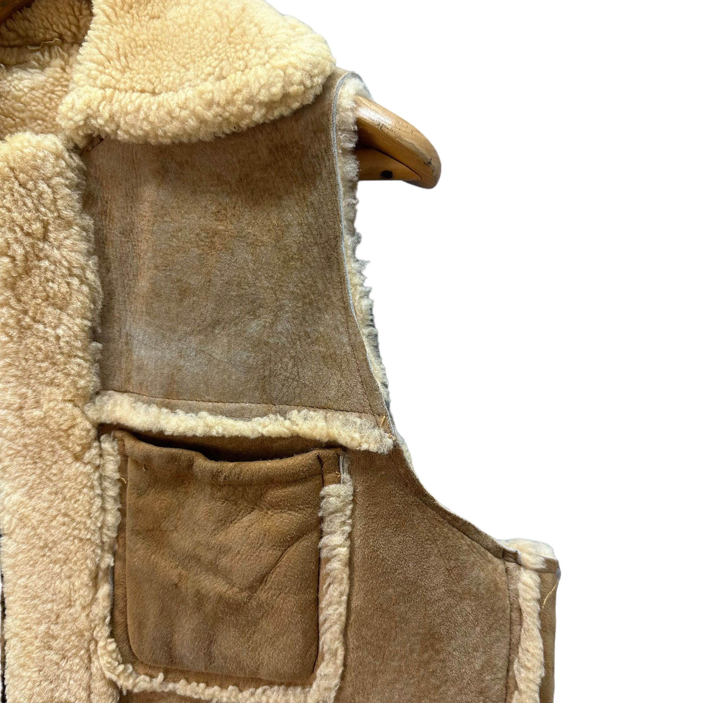 Vintage VINTAGE SHEARLING SUEDE LEATHER VEST #7585-155 Size US M / EU 48-50 / 2 - 5 Thumbnail