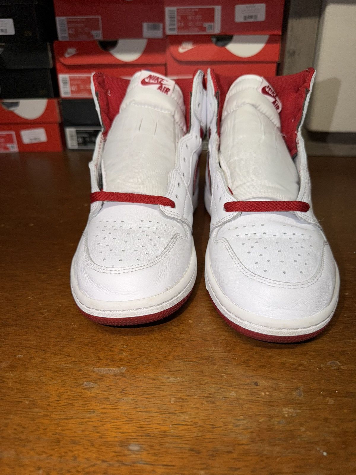 Nike Air Jordan 1 Retro High OG Metallic Red size 10 Size US 10 / EU 43 - 4 Thumbnail