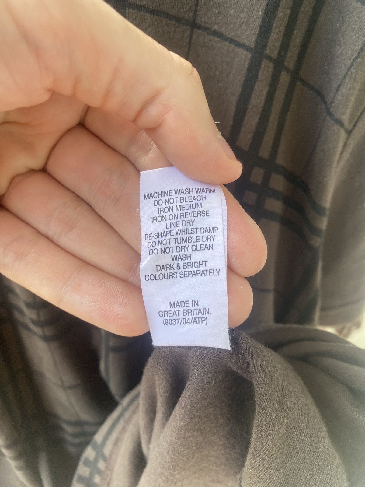 Burberry Vintage luxury fullprint burberry tee Size US XL / EU 56 / 4 - 5 Thumbnail