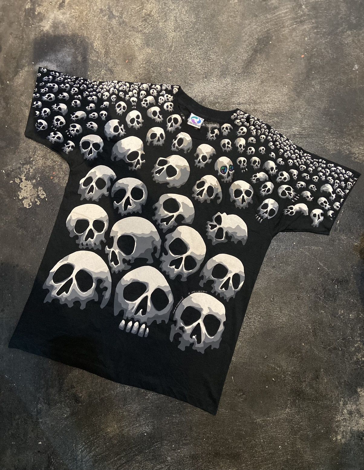 Liquid Blue × Vintage Vintage Chris Pinkerton 1992 ©️ Liquid Blue Skull Tshirt Size US XXL / EU 58 / 5 - 2 Thumbnail