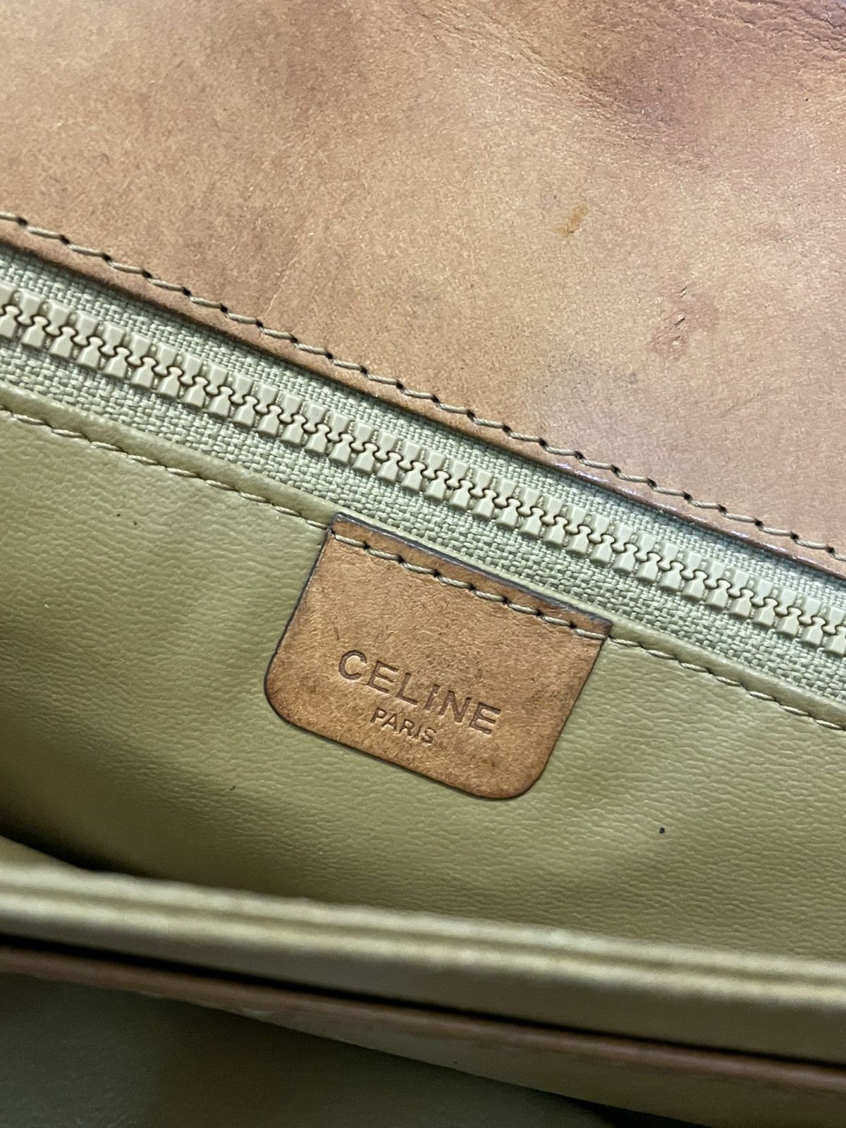 Celine Vintage Celine Macadam Blason Leather Shoulder Bag (M06) Size ONE SIZE - 13 Thumbnail