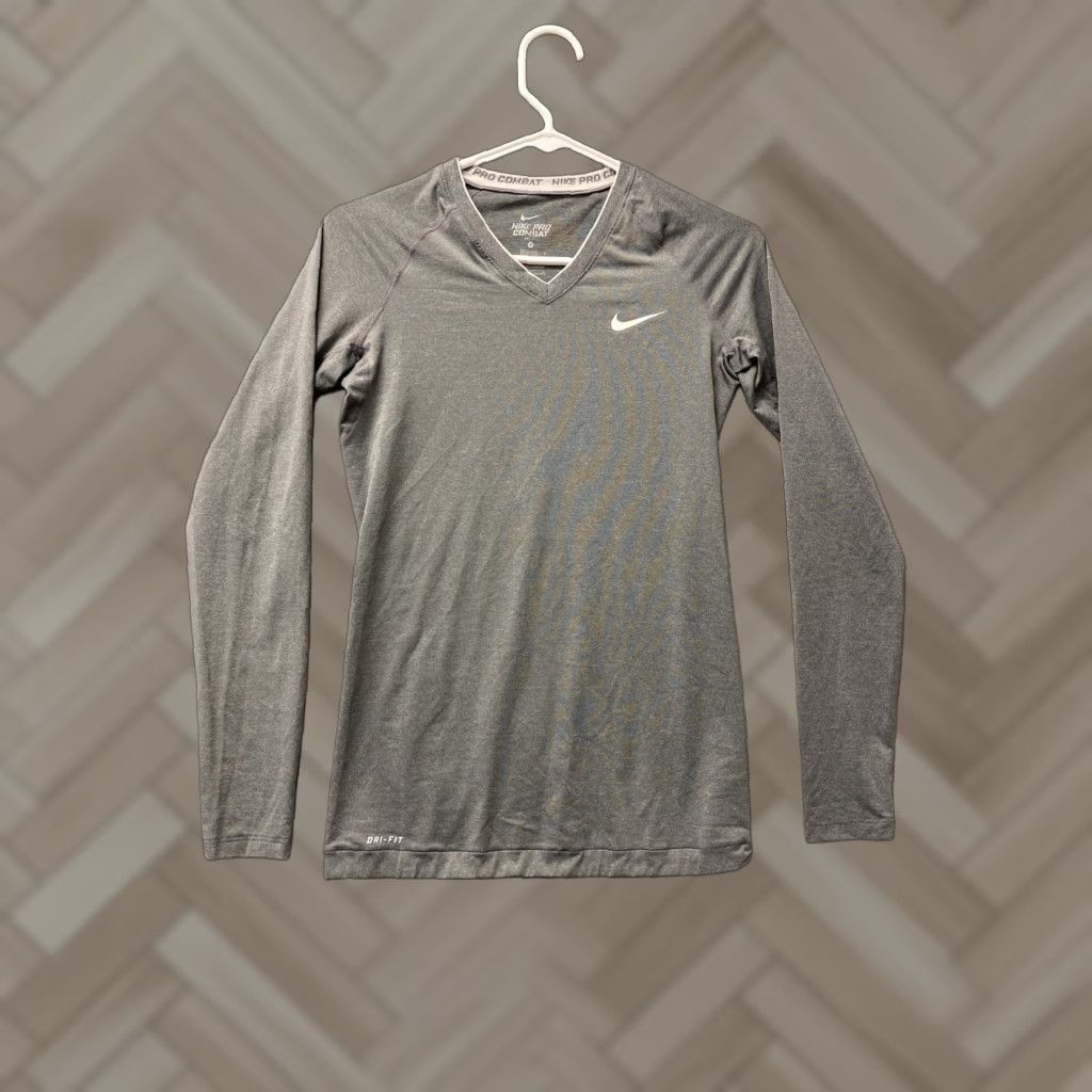 Nike Nike Shirt Womens M gray Running Dri-Fit Long Sleeve Active Fitness 52-66 Size M / US 6-8 / IT 42-44 - 1 Thumbnail