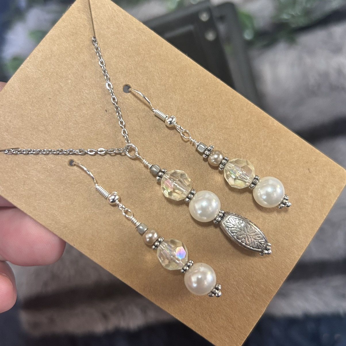 Handmade Handcrafted elegant pearl aurora borealis crystal set Size ONE SIZE - 1 Thumbnail
