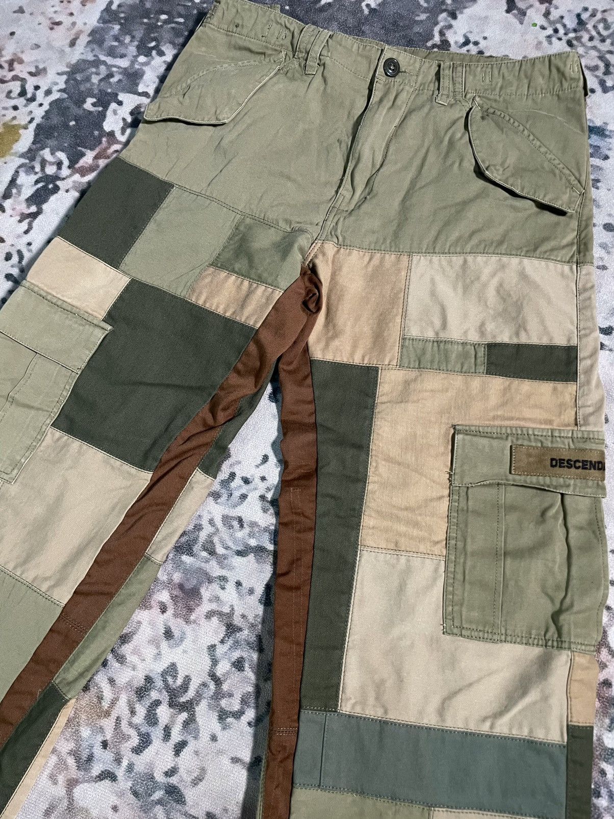 Descendant Rare!!! Descendant Cargo Patchwork Camo Pants Size US 32 / EU 48 - 4 Thumbnail