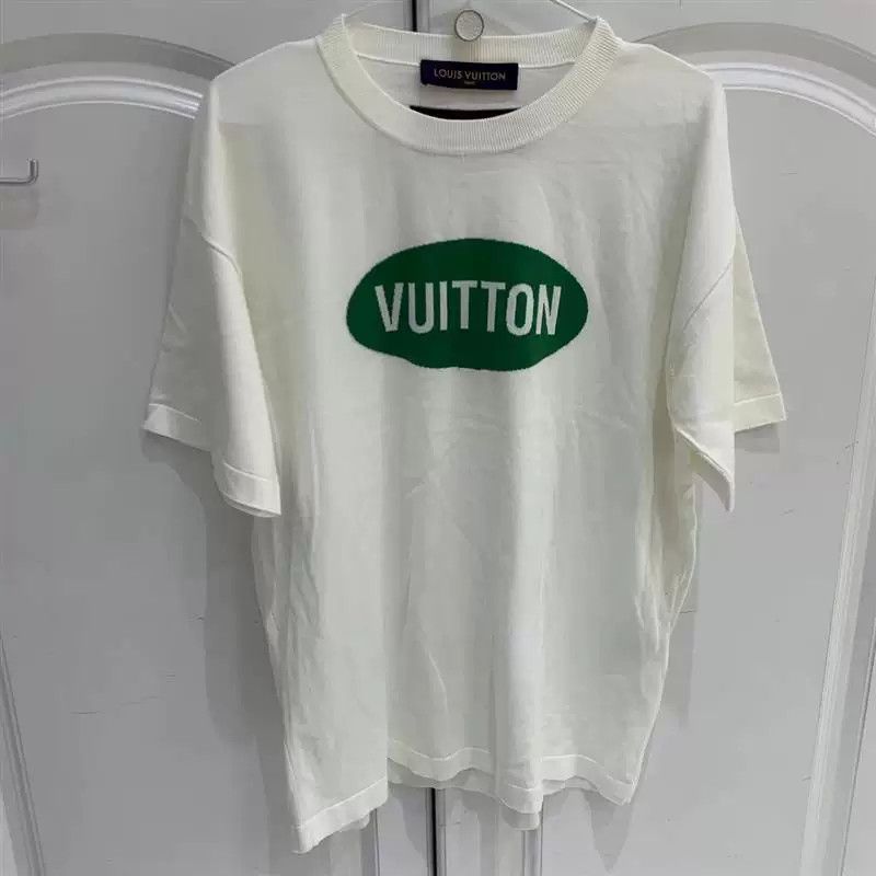 Louis Vuitton Louis Vuitton White Green Logo T-Shirt Size US S / EU 44-46 / 1 - 1 Preview