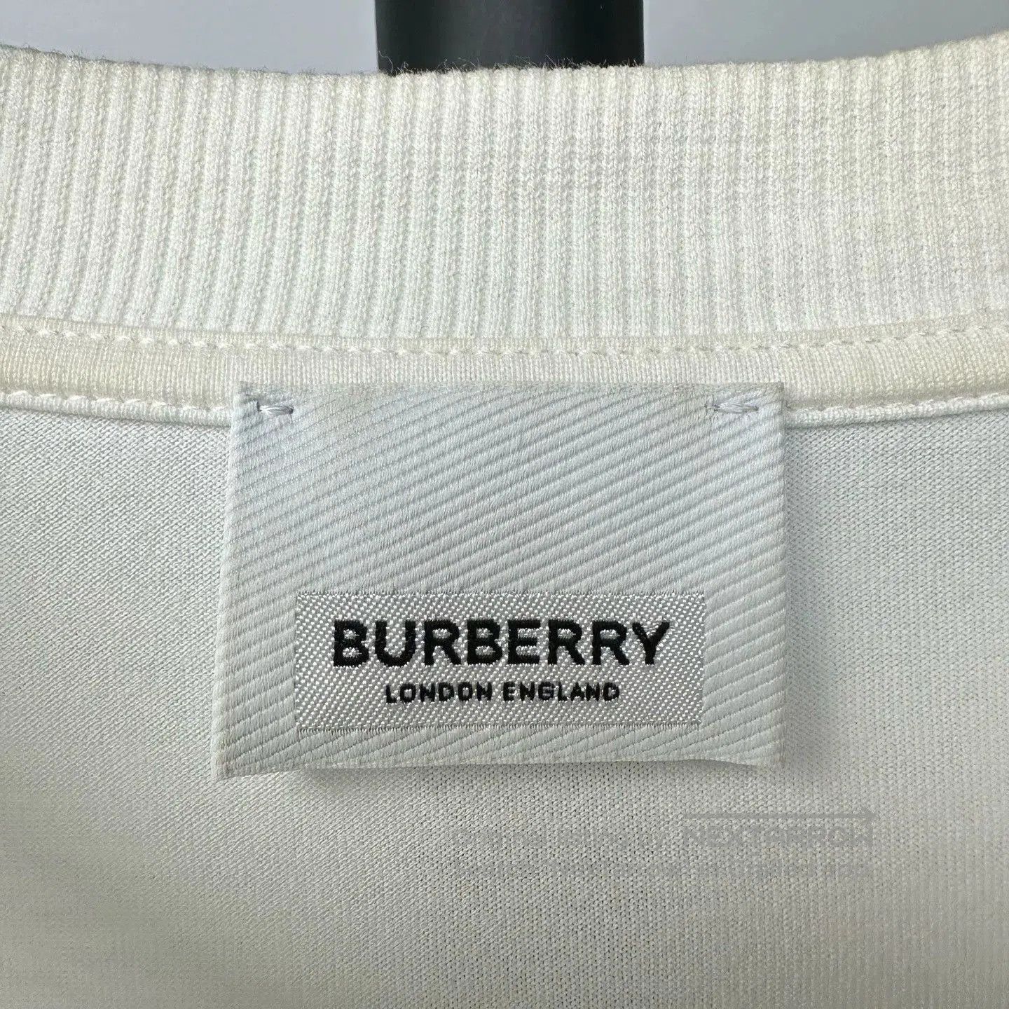 Burberry burberry white logo short sleeve shirt. Size US S / EU 44-46 / 1 - 4 Thumbnail