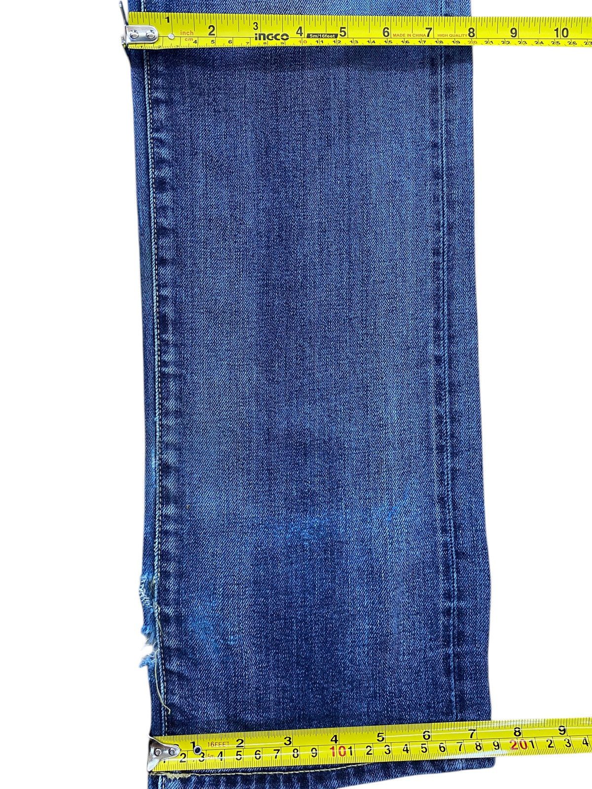 Uniqlo Uniqlo Blue Wash Whiskered Style Straight Leg Jeans Size US 32 / EU 48 - 8 Thumbnail