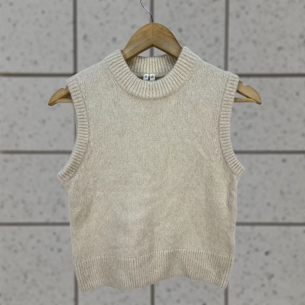 Arket Arket Vest Womens XS Alpaca Yak Wool Sleeveless Crew Neck 90s Ivory Size XS / US 0-2 / IT 36-38 - 1 Thumbnail