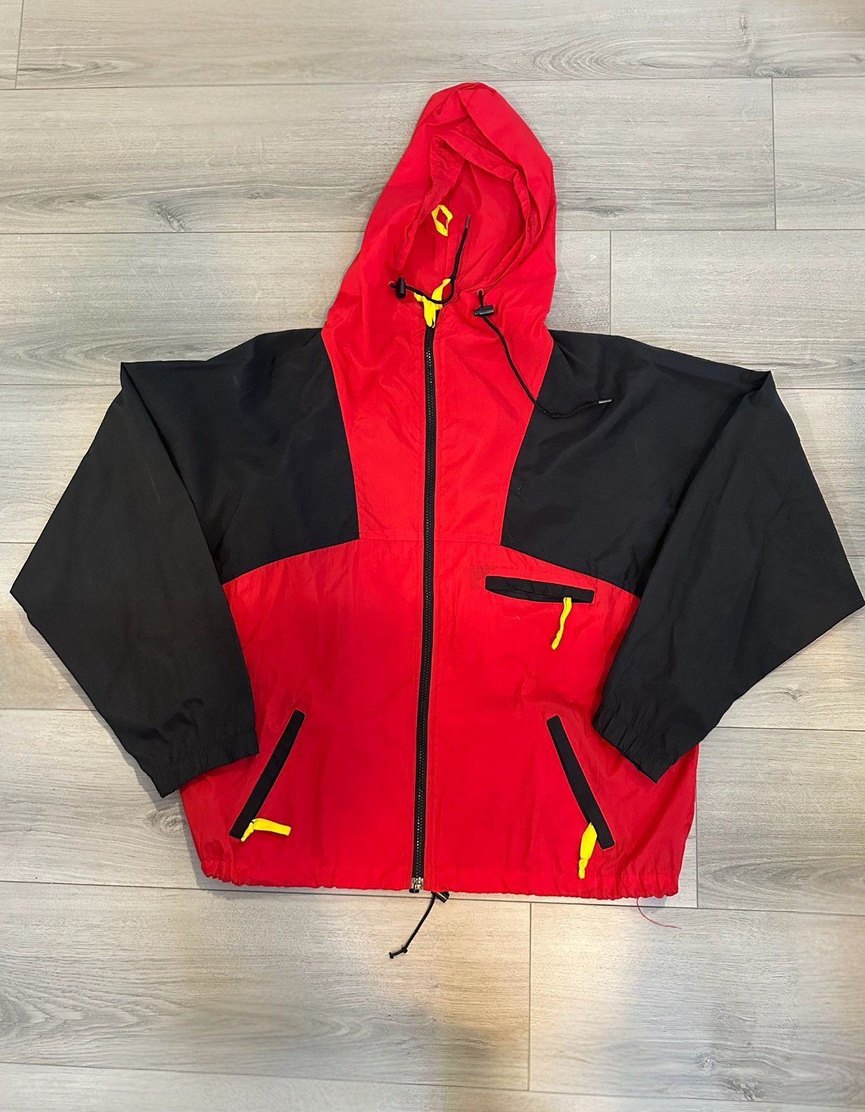 Marlboro 90s Marlboro Adventure Team Red Black Retro Windbreaker Size US L / EU 52-54 / 3 - 2 Thumbnail