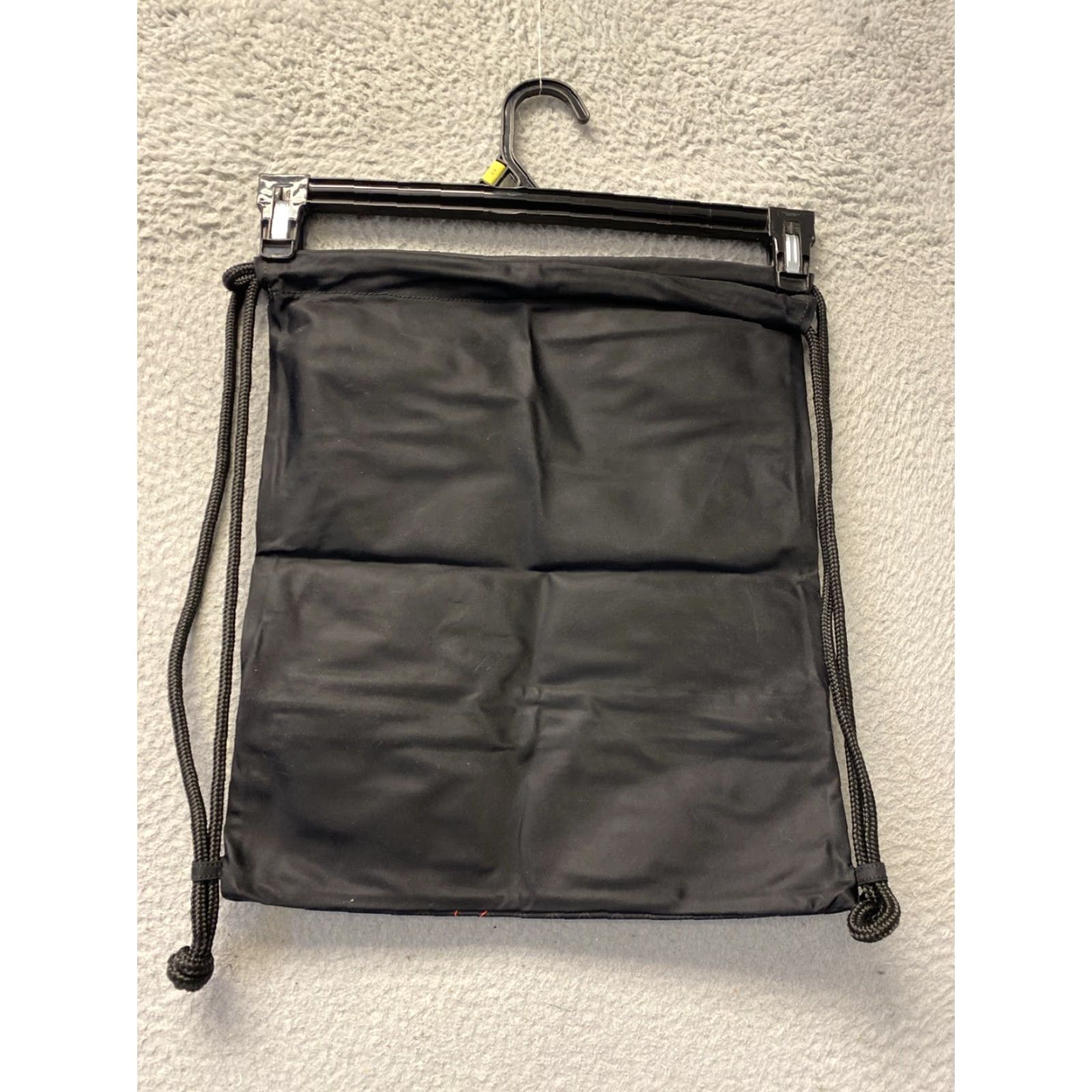 Lululemon VINTAGE Lululemon Gym Bag Women Drawstring Robe Zippered Pocket Lightweight Black 55-58cm Size ONE SIZE - 5 Thumbnail