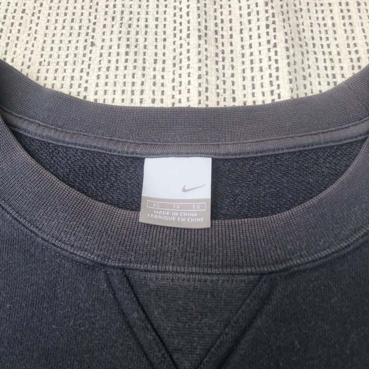 Nike 2000s Nike Pullover Sweatshirt Size US XL / EU 56 / 4 - 3 Thumbnail