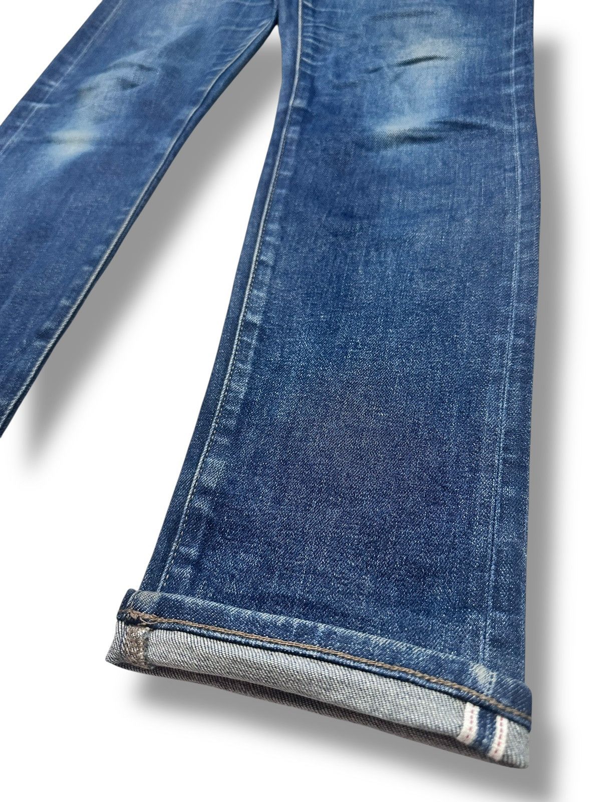 Uniqlo UNIQLO Selvedge Denim Kaihara Jeans SlimFit Style Faded Wash Size US 35 - 18 Thumbnail