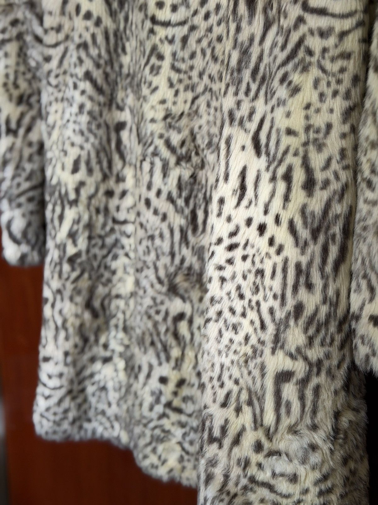 agnes b. vintage faux fur coat by French fashion designer Agnes b. Size XS / US 0-2 / IT 36-38 - 6 Thumbnail