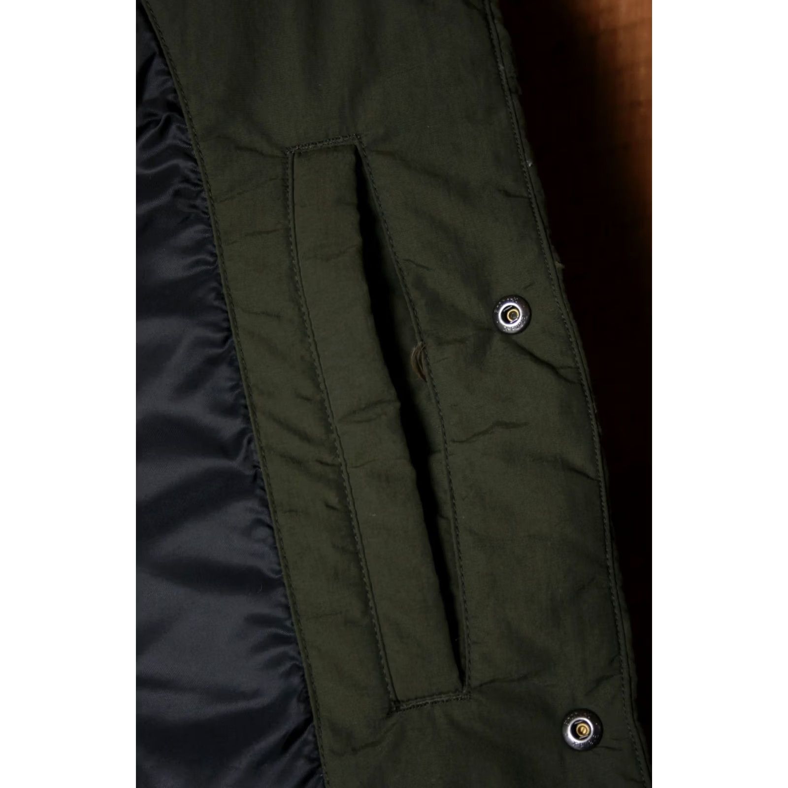 Uniqlo UNIQLO Olive Green Down Insulated Snap Button Puffer Vest Men M Size Non-Brand Size US M / EU 48-50 / 2 - 6 Thumbnail