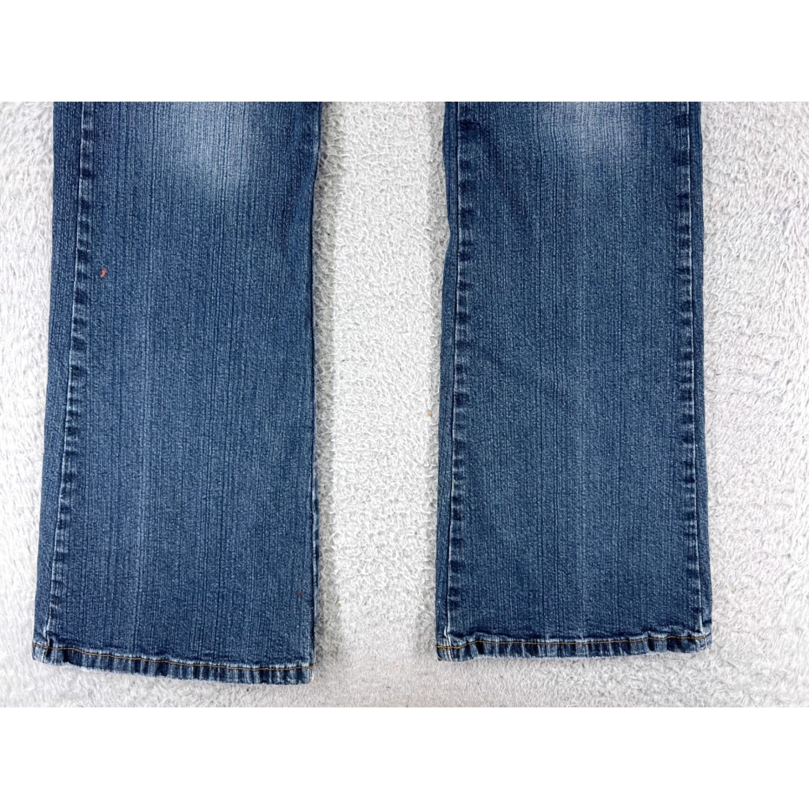 Vintage Bongo Jeans Women 5 Blue Denim Skinny Low Rise Cotton Blend Stretch 26x27 Jeans Women's Blue Skinny 5-Pocket Distressed Modern Denim Style Mens? Size 27" / US 4 / IT 40 - 5 Thumbnail