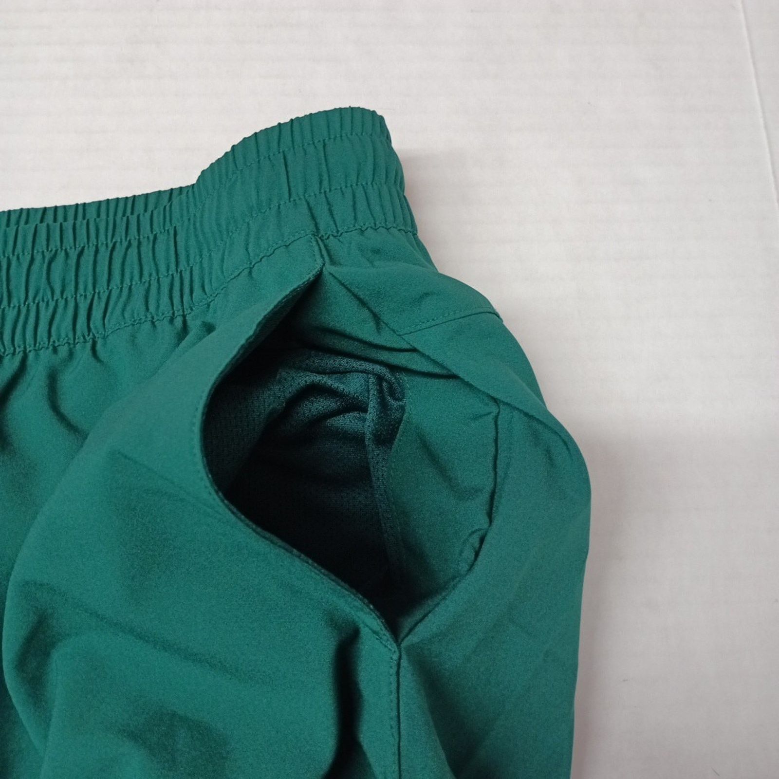 Reebok Reebok Workout Ready Woven Athletic Shorts Mens Size M Green Size US 33 - 3 Thumbnail