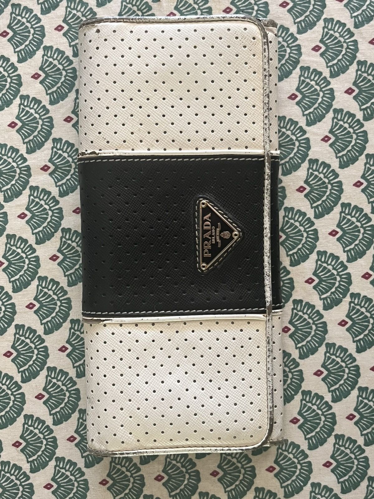 Prada Vintage Prada milano black/White Perforated Saffiano wallet Size ONE SIZE - 1 Thumbnail