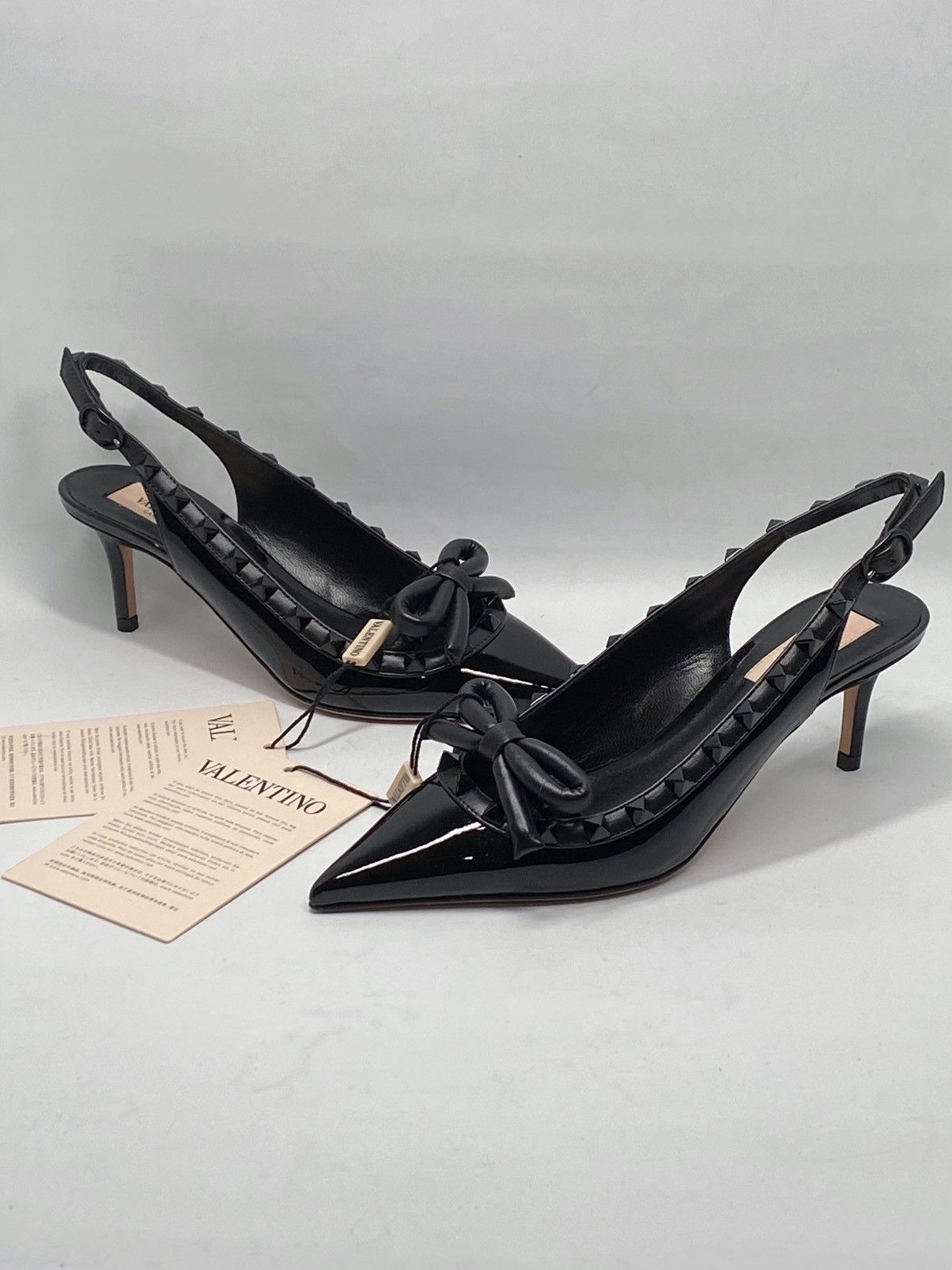 Valentino Valentino Garavani Rockstud Bow Slingback Pumps size 35 Size US 5 / IT 35 - 9 Thumbnail