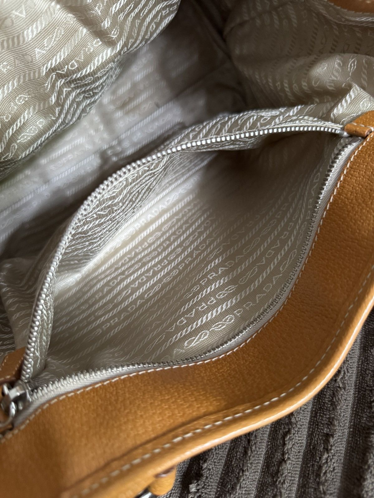 Prada × Vintage Vintage Prada Totebag Pocket Canvas Leather Size ONE SIZE - 21 Thumbnail