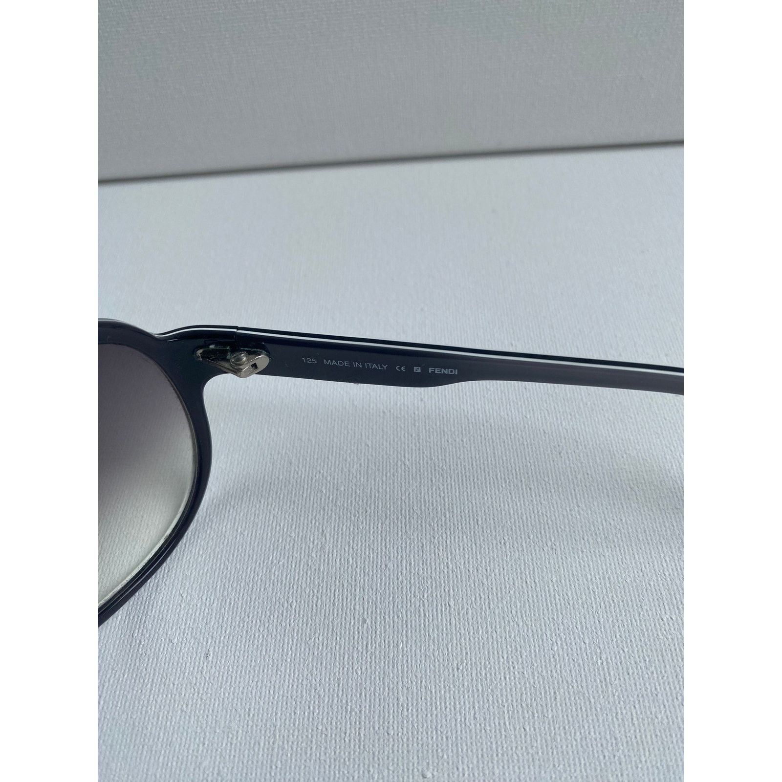 Fendi 00's FENDI Monogram Logo Black White Aviator Sunglasses Size ONE SIZE - 5 Thumbnail
