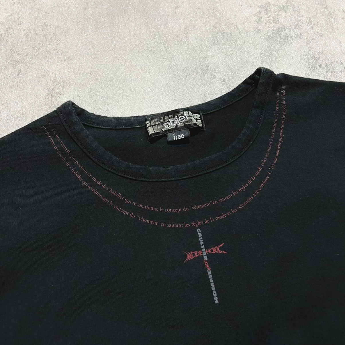 Gaultier Homme Objet Gaultier Homme Objet French Script Cross Necklace T-Shirt Size US S / EU 44-46 / 1 - 3 Thumbnail