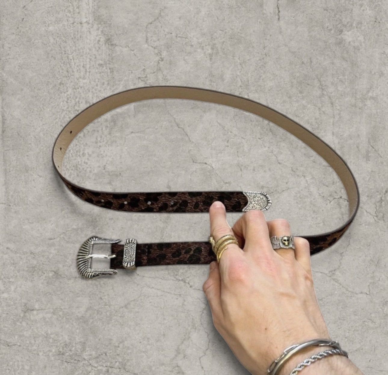 Japanese Brand Vintage style Western belt, leopard print, silver. One size Size ONE SIZE - 2 Thumbnail