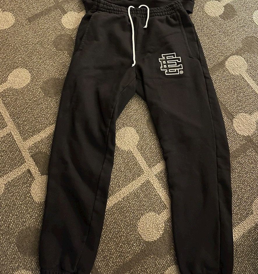 Eric Emanuel Eric Emanuel EE jet black embroidered sweatpants large Size US 32 / EU 48 - 1 Thumbnail