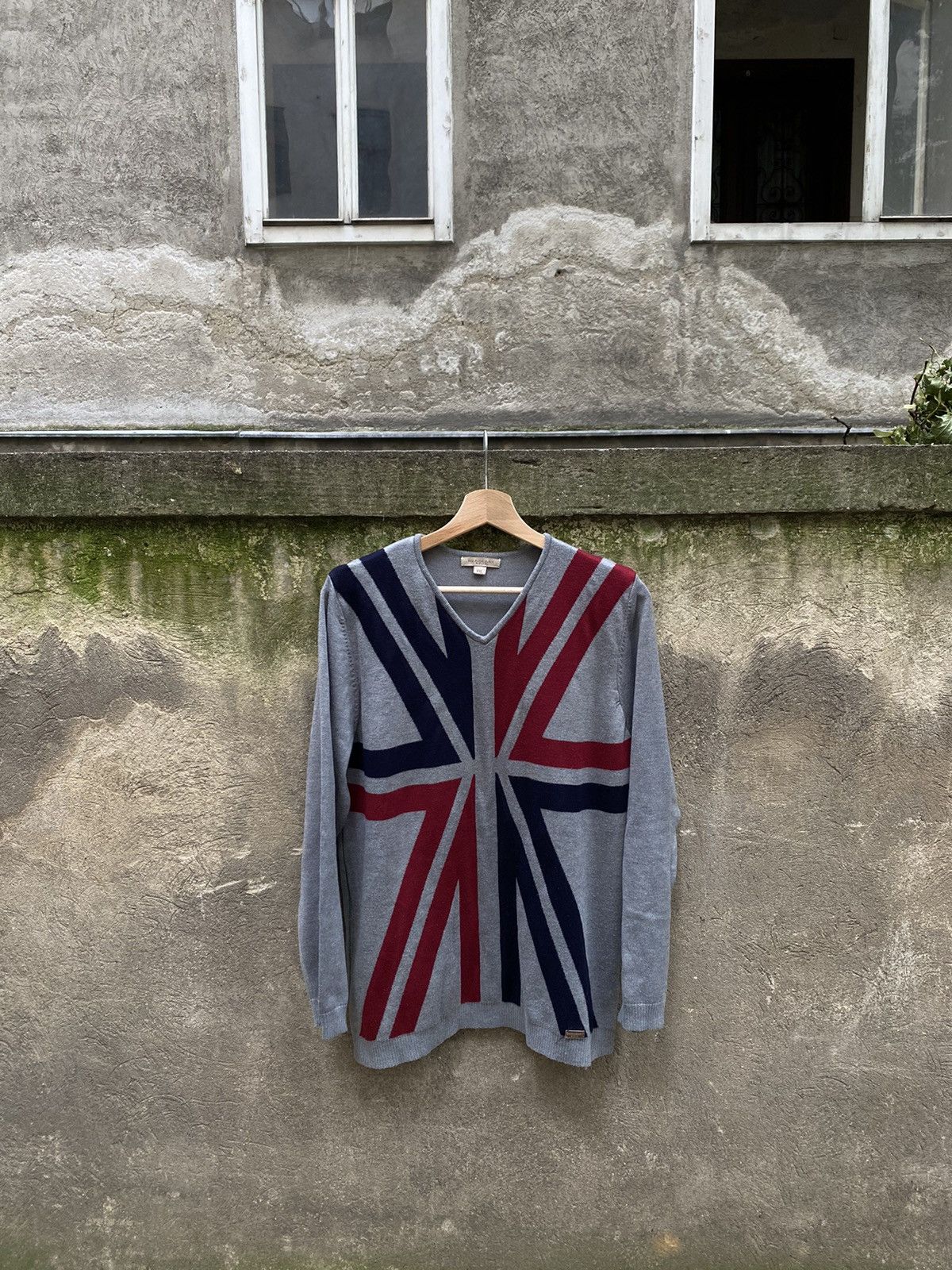 Burberry × Streetwear × Vintage Burberry Brit Flag Sweater | Grailed