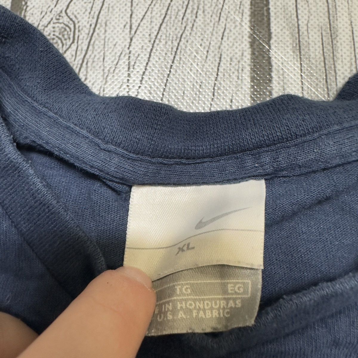 Nike × Vintage Vintage Nike tee Size US XL / EU 56 / 4 - 4 Thumbnail