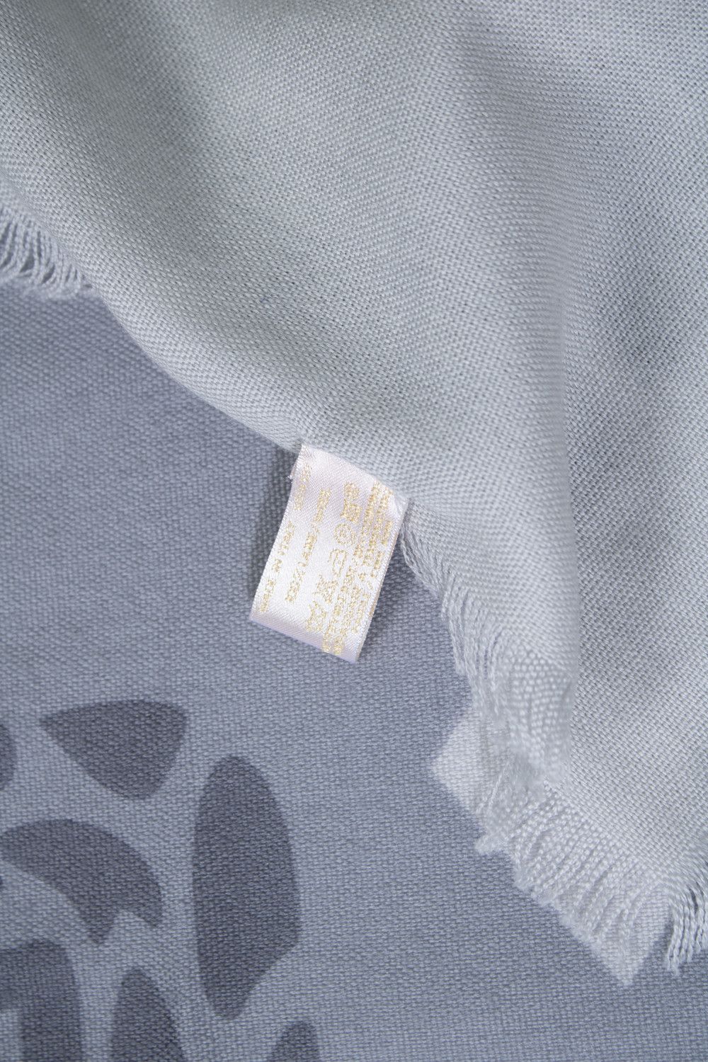 Cartier Cartier, grey bon voyage wool fringed scarf Size ONE SIZE - 3 Thumbnail