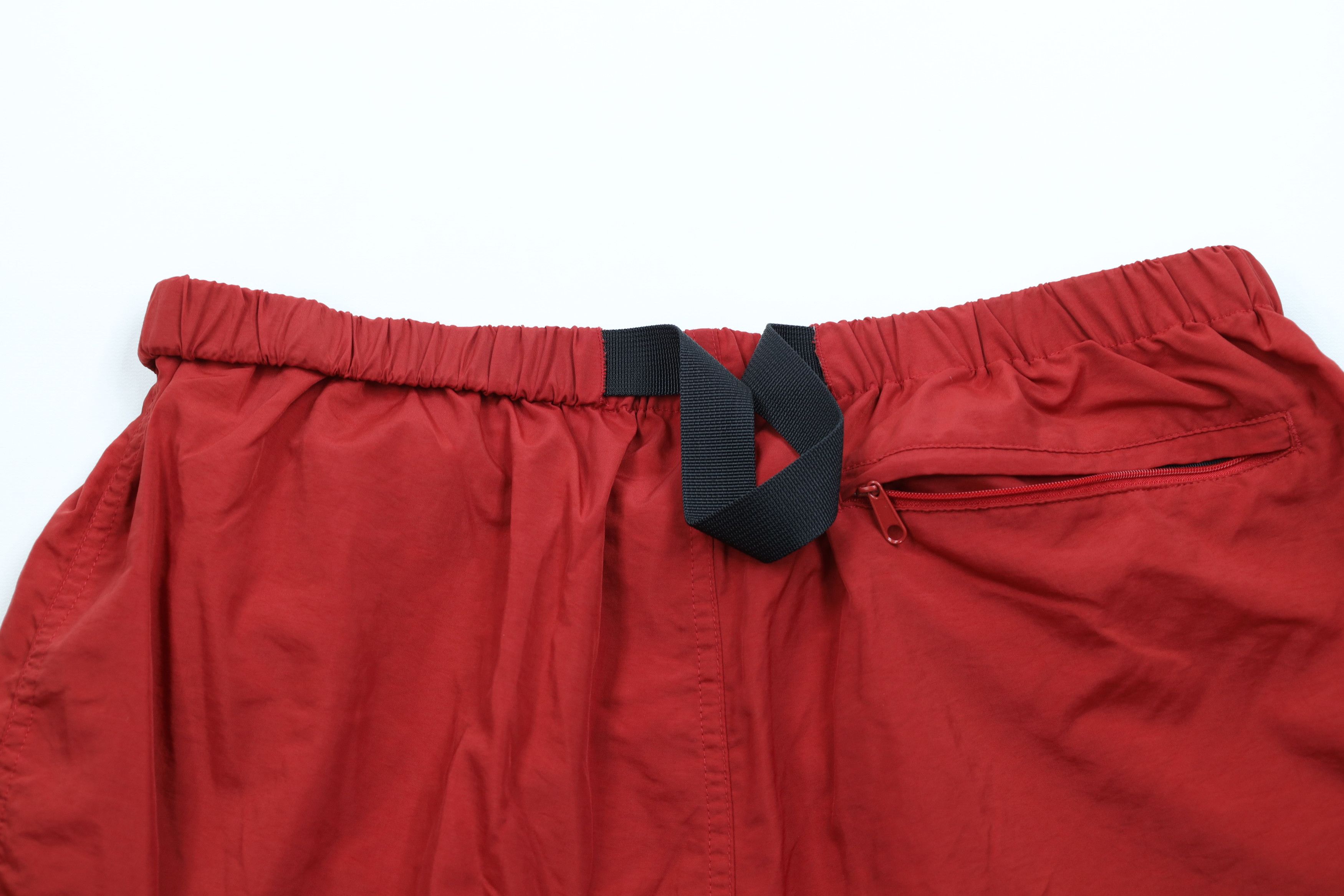Vintage Vintage 90s Streetwear Packable Trekking Cargo Shorts Red Size US 34 / EU 50 - 10 Thumbnail