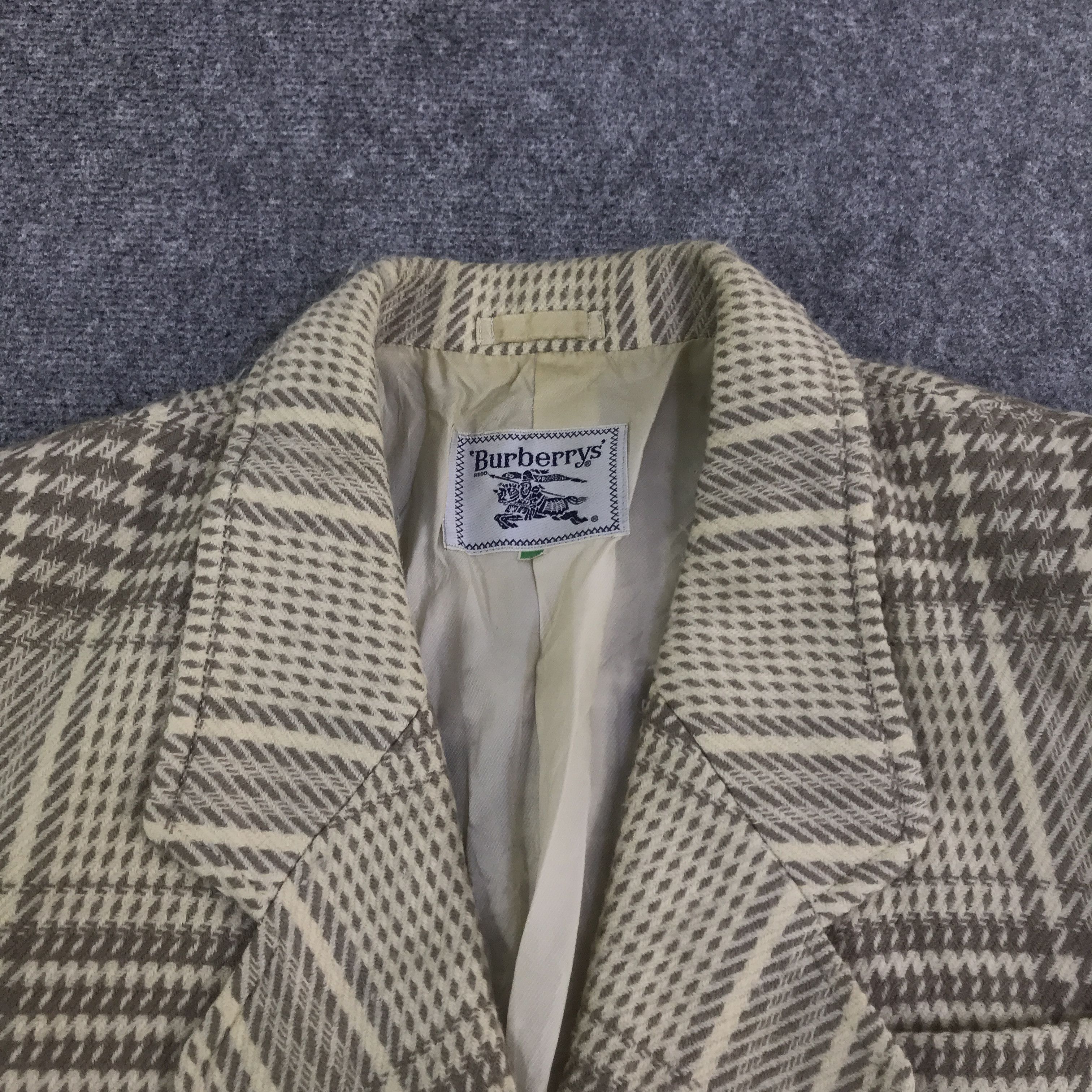Burberry Burberry Flannel blazers coat K126B3 Size US M / EU 48-50 / 2 - 5 Thumbnail