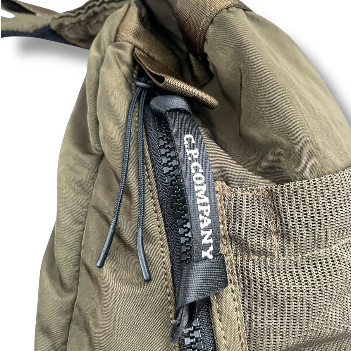 C.P. Company C.P. Company Nylon B Crossbody Bag in Ivy Green Size ONE SIZE - 4 Thumbnail