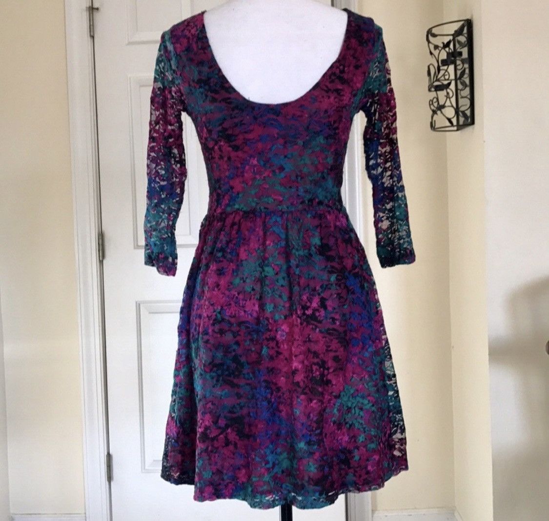 Other FLORAL LACE SCOOP BACK ABOVE KNEE DRESS WITH SHEER SLEEVES Size S / US 4 / IT 40 - 6 Thumbnail