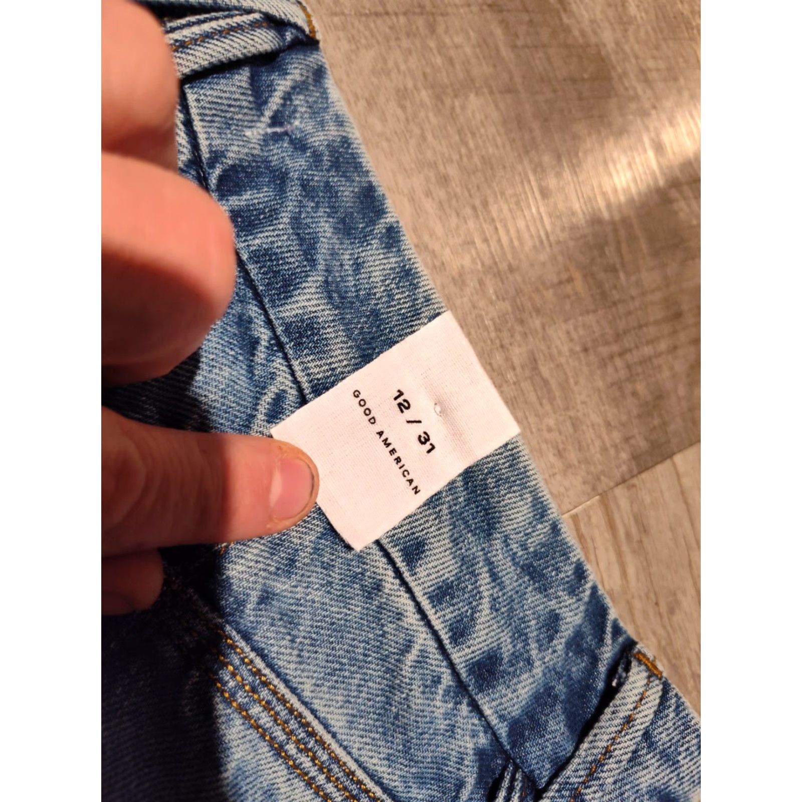 Good American Good American High Rise 90s Split Back Hem Jeans Size 12 Indigo Blue Womens Size 34" / US 12 / IT 48 - 6 Thumbnail