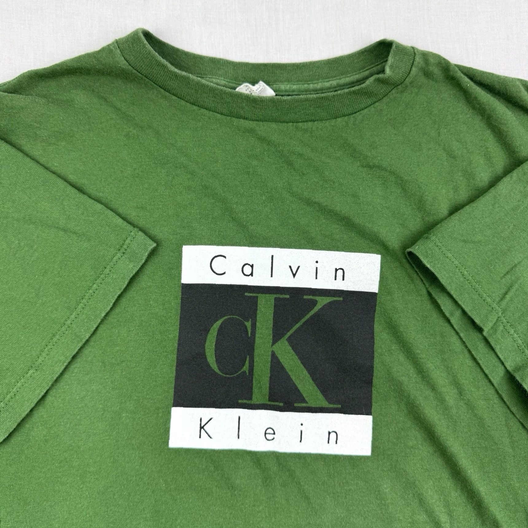 Calvin Klein Calvin Klein T-Shirt Adult Large Green Designer Graphic Tee Made in USA Mens Size US L / EU 52-54 / 3 - 2 Thumbnail