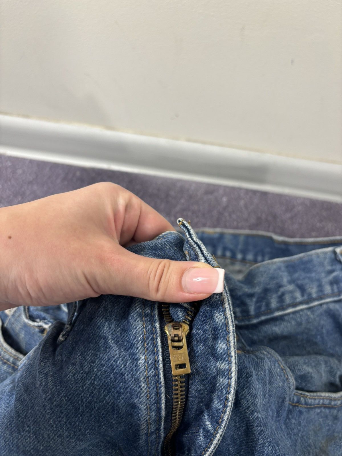 Carhartt Vintage Carhartt Y2K Relaxed Fit Distressed Work Denim Jeans Size US 34 / EU 50 - 14 Thumbnail
