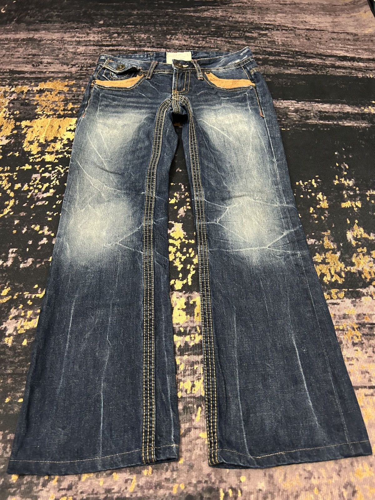 Tornado Mart Lolita Mud Clawmark Leather Pocket Back Flare Jeans Size US 30 / EU 46 - 4 Thumbnail
