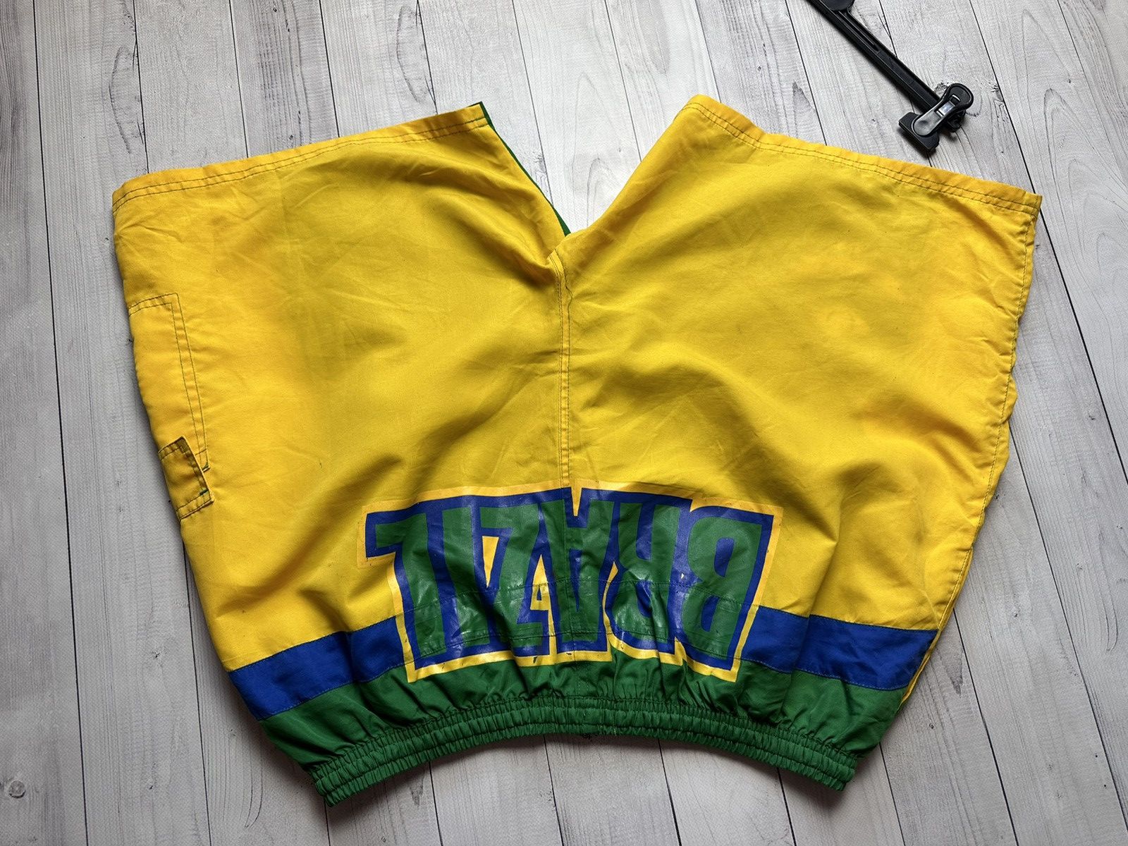 Vintage Vintage Brazil shorts big logo size XXL Size US XXL / EU 58 / 5 - 2 Thumbnail