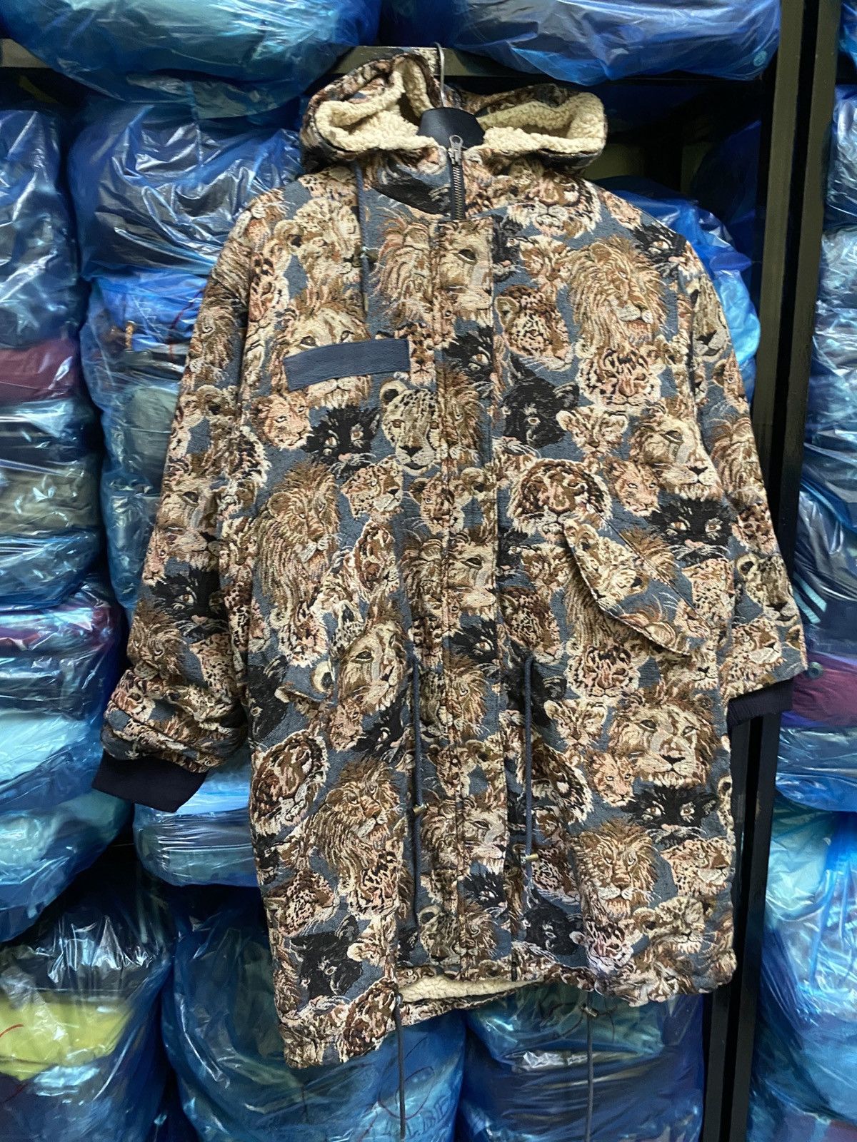 Other Animal Print Tapestry Parka Jacket Bold Lion Jungle Pattern Size US S / EU 44-46 / 1 - 3 Thumbnail