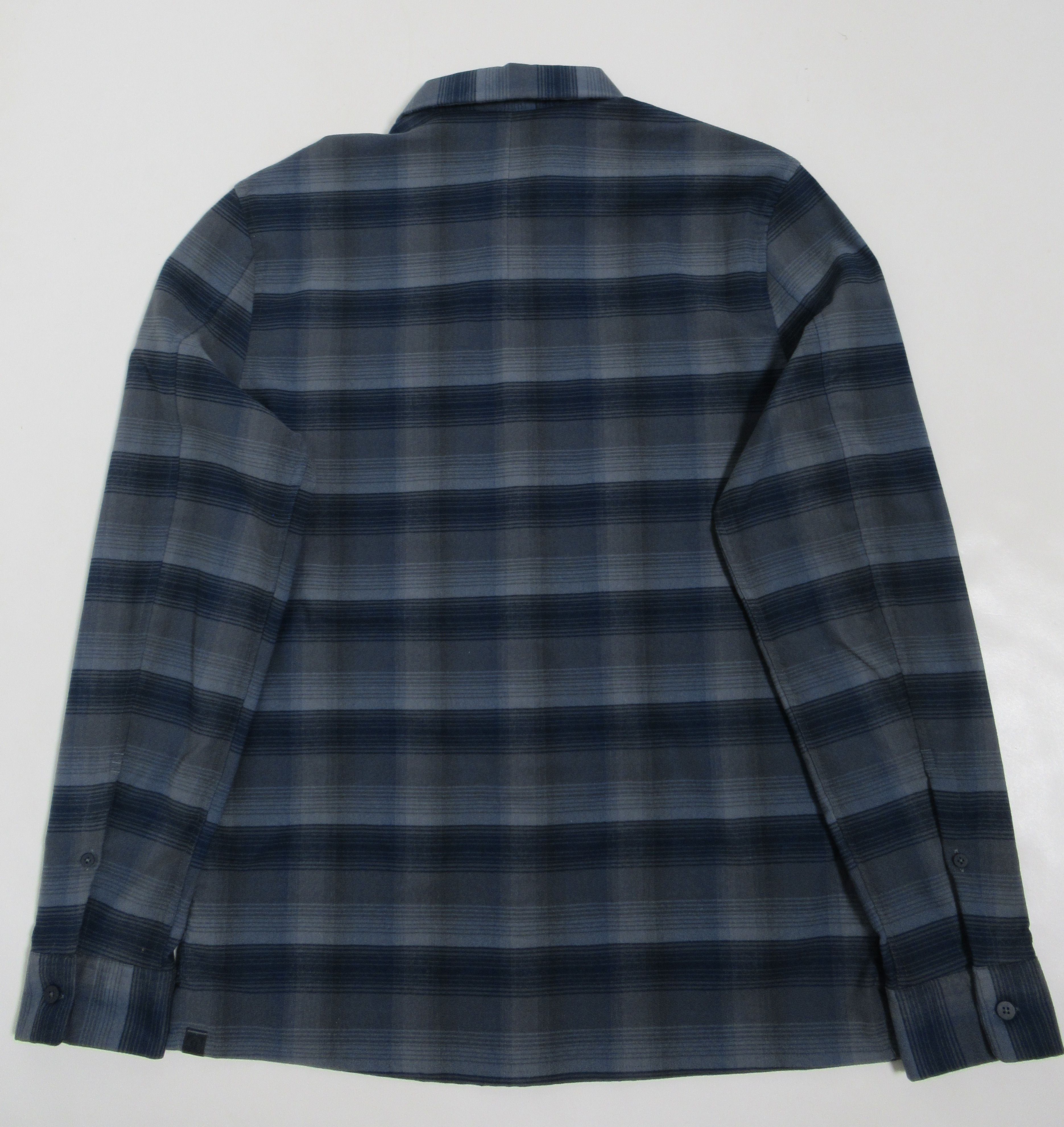 Lululemon Lululemon Men's Masons Peak Flannel Long Sleeve Shirt Size US M / EU 48-50 / 2 - 7 Thumbnail