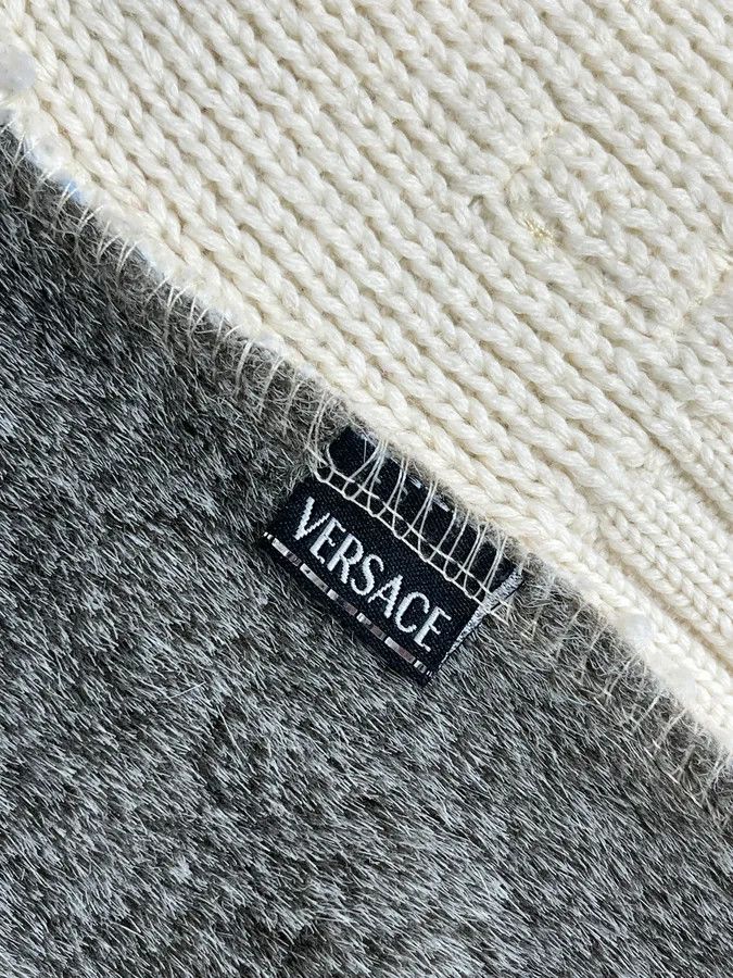 Versace 2000s Versace Blue & Beige Patch Zip-Up Sweater Size US S / EU 44-46 / 1 - 9 Thumbnail