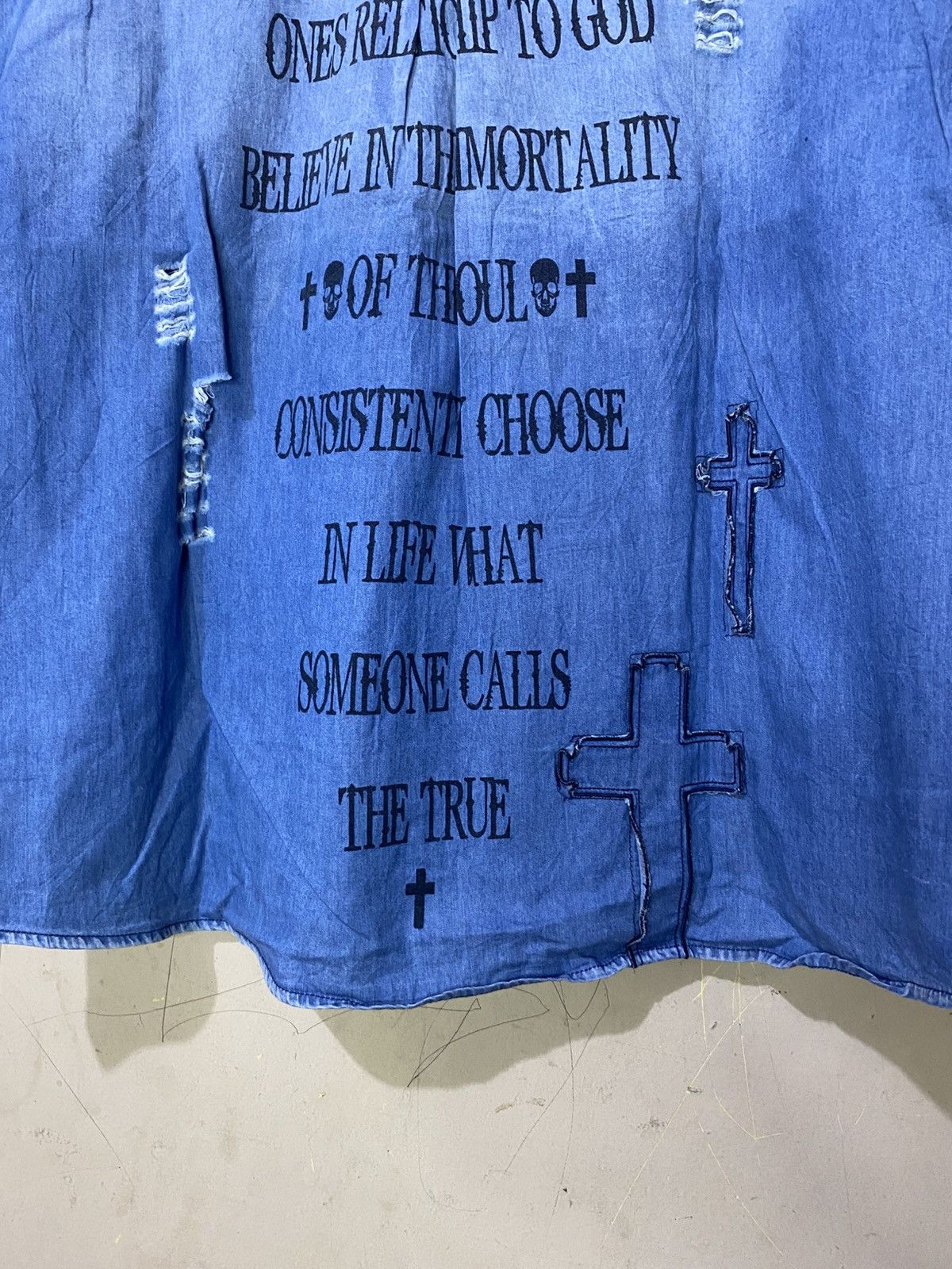 Le Grande Bleu (L.G.B.) 2000s Ghost Of Harlem Distressed Punk Style Japan Shirt Size US L / EU 52-54 / 3 - 4 Thumbnail