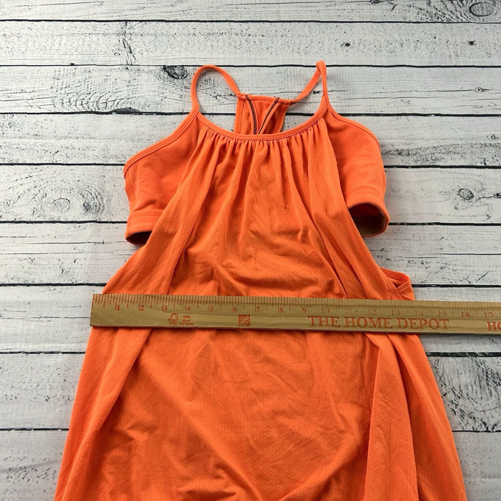Lululemon Lululemon Built-In Bra Flowy Yoga Tank Set Women's 6 Orange Yoga Tank Built-In Bra Women's 6 Orange Size ONE SIZE - 3 Thumbnail